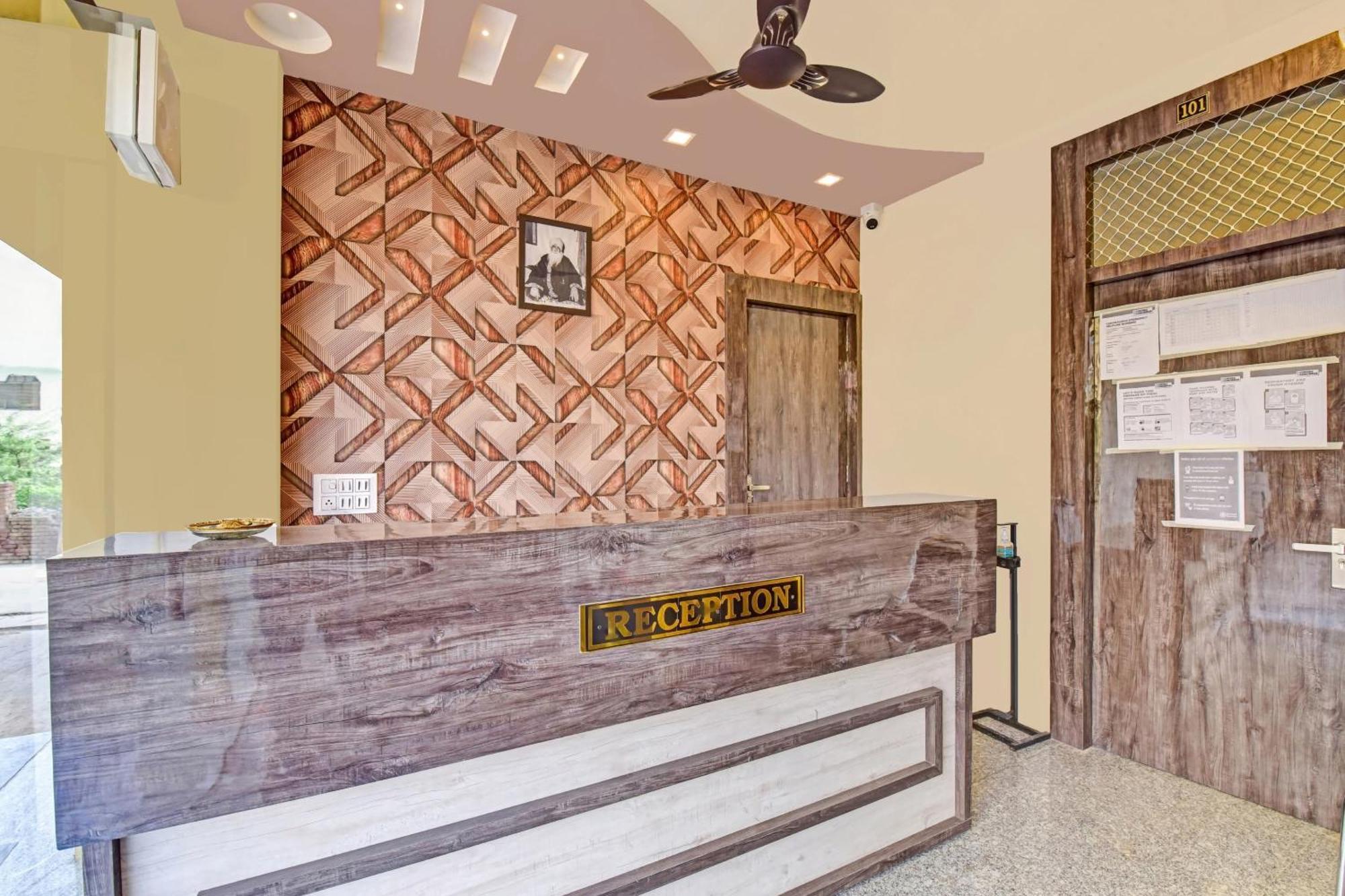 Hotel OYO 82023 Grand L M Ajmer Exterior foto