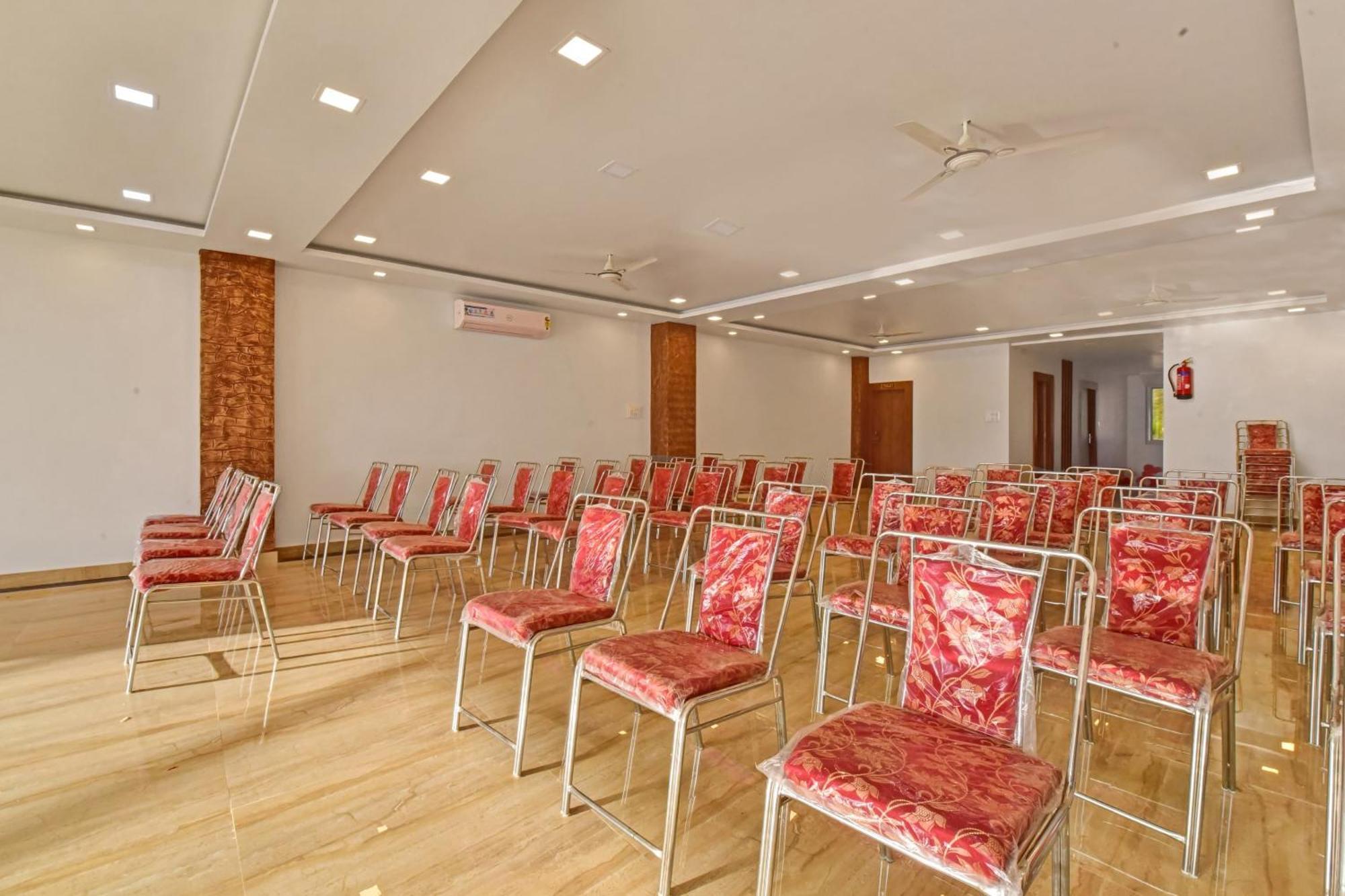 Hotel OYO 82023 Grand L M Ajmer Exterior foto