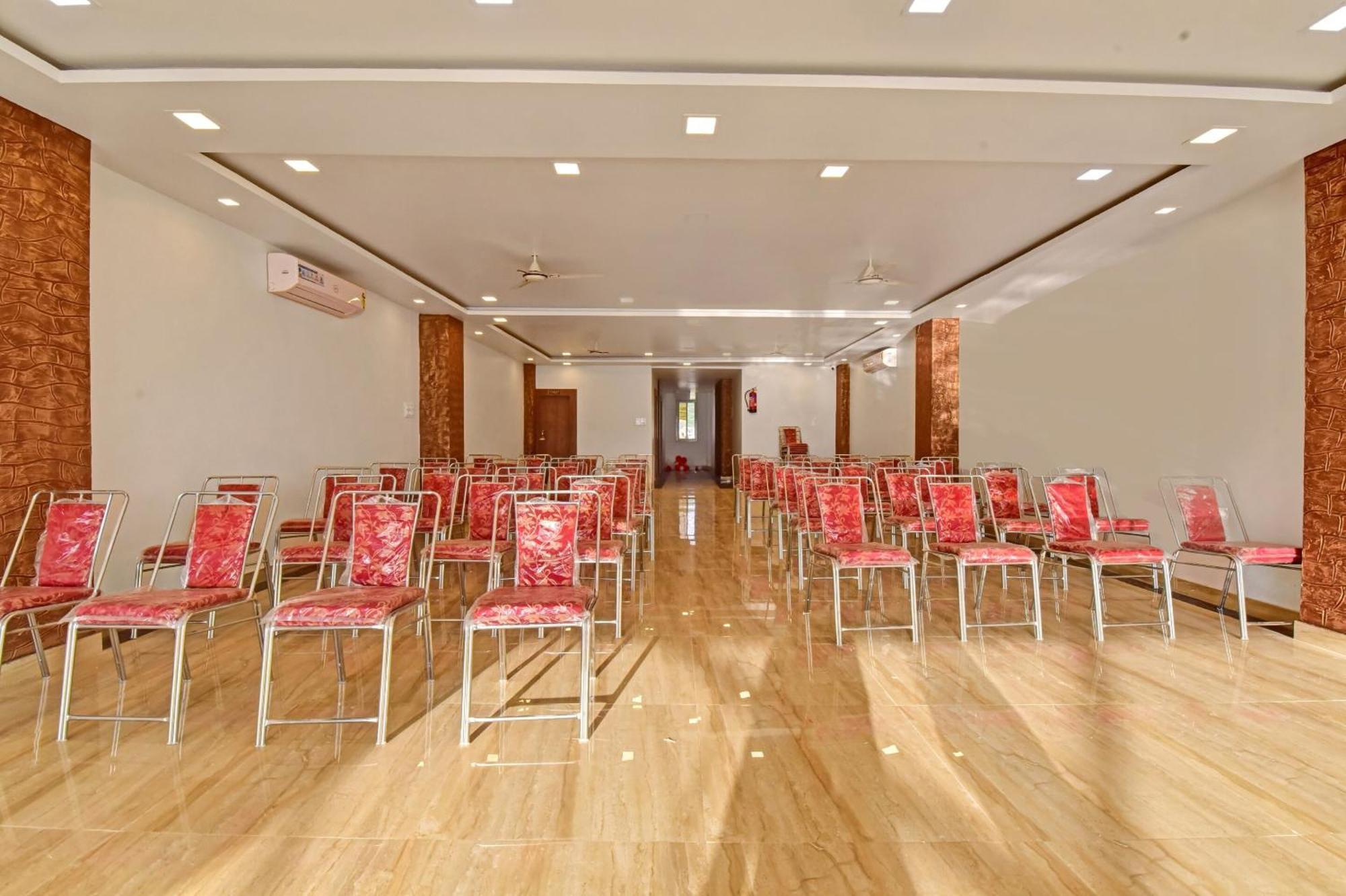 Hotel OYO 82023 Grand L M Ajmer Exterior foto