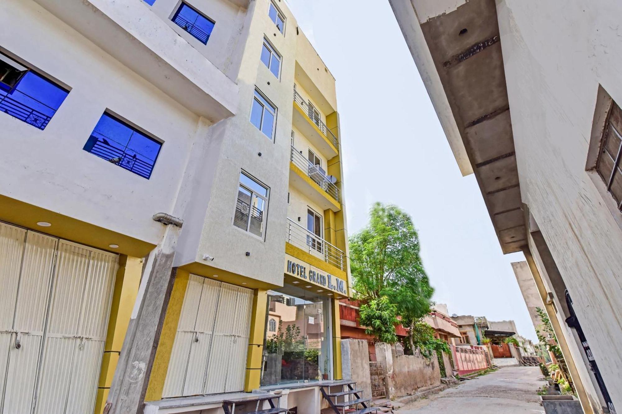 Hotel OYO 82023 Grand L M Ajmer Exterior foto